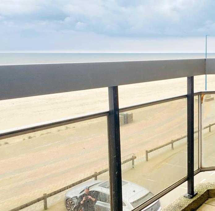 Appartement Vue Frontale Mer, 4 Personnes 브레뒨느 외부 사진